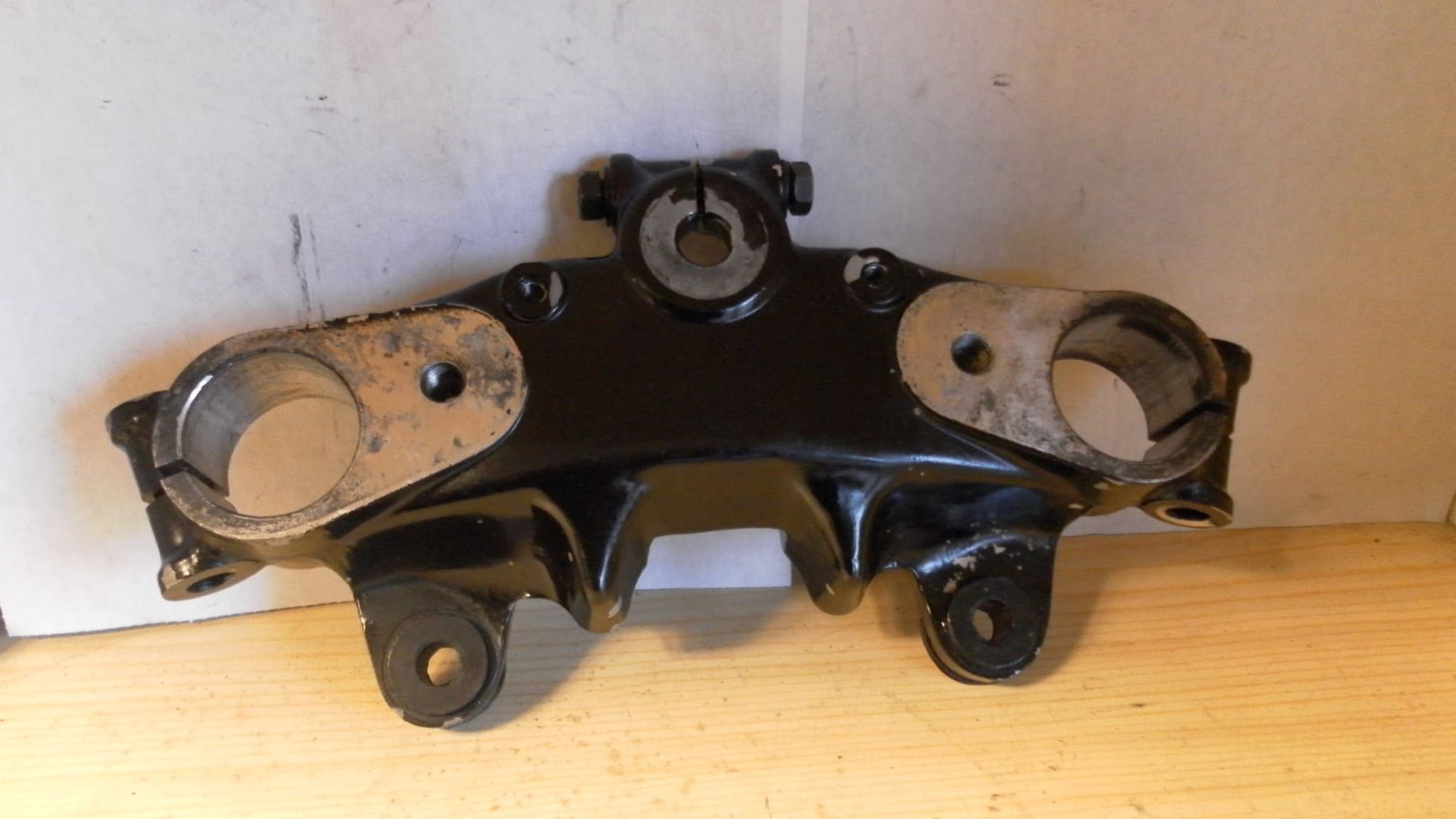 bovenste balhoofdplaat	fsx750es/ef	1983-84 . 51311-31300-15t , 51311-31315-15t