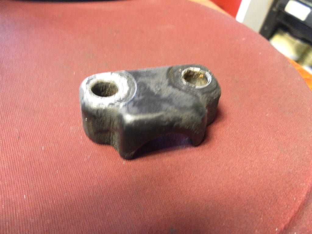 voorwielas houder , klem voorwielas	gsx750es/ef	51132-44040-15t (2)