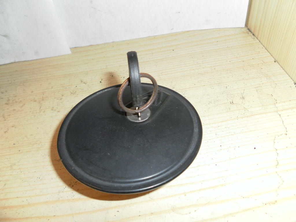 tankdop gsx550e ,	Gsx400e 1982- , gs1000 81- , gs450 gs650	44200-34301 	44200-34304	44200-31301