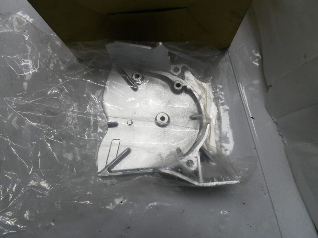 nieuw blokdeksel links	, voor voortandwiel , xbr500	oem	11351-MK4-600