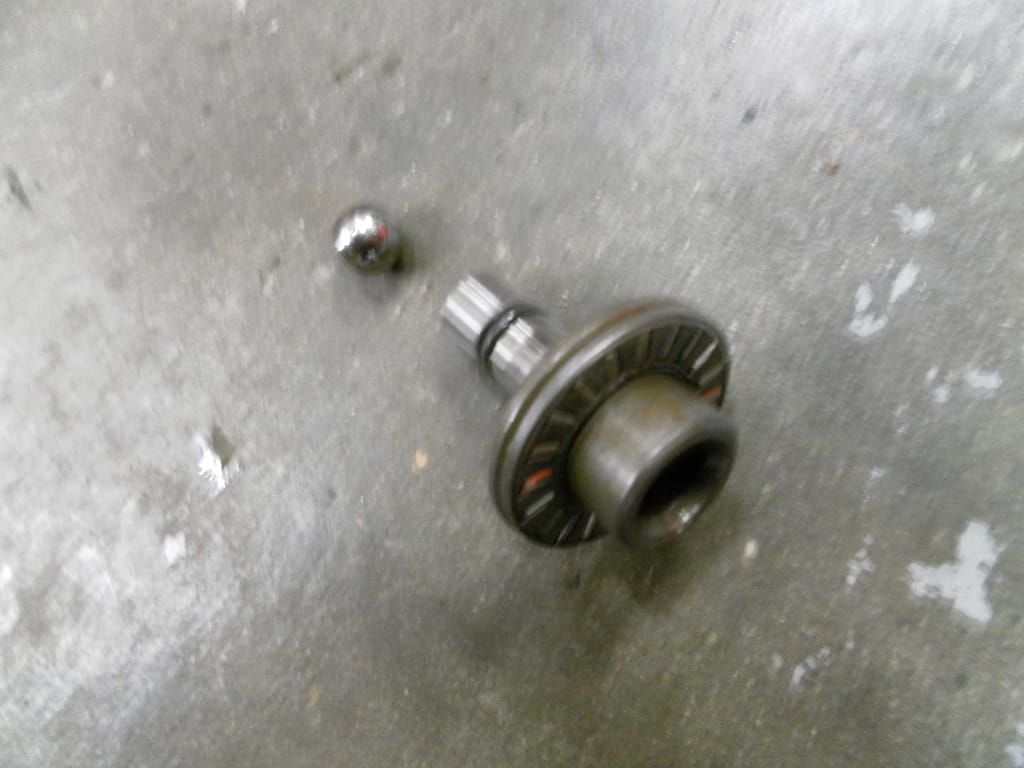 push rod 1 met kogel	Fzr1000 1987-93 m fz700 fz750 86-88 , fzx700	1LJ-16356-00 	93511-32027