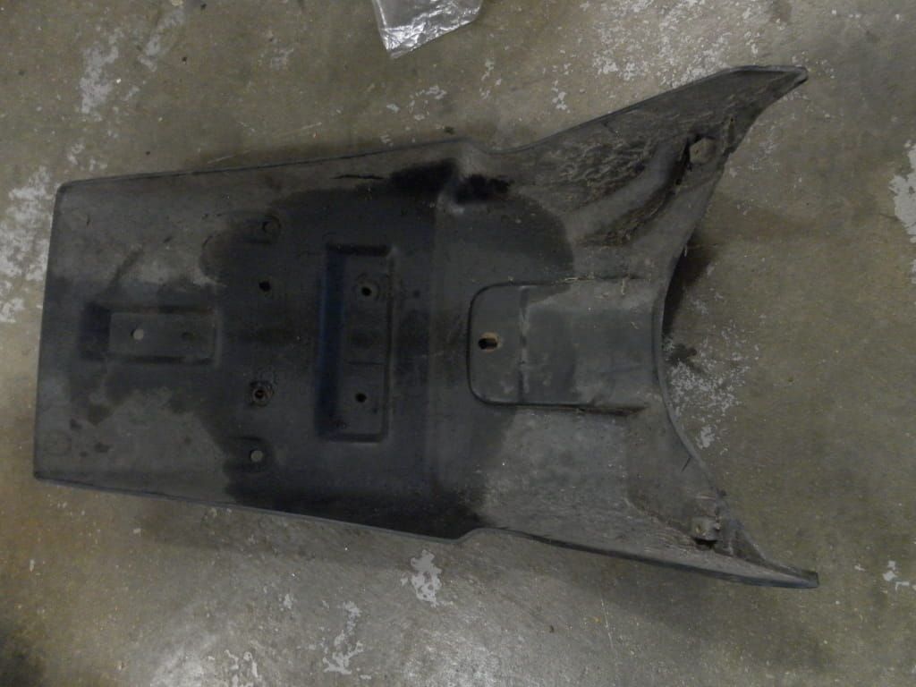 kentekenplaathouder	R1100rt 94-01 , r1150rt r1150rs 00-06 , r1100rs 92-01	46622313123