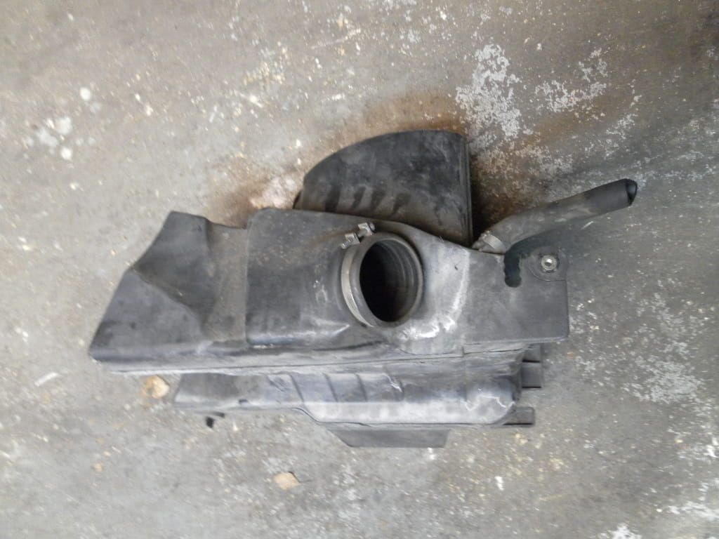 luchtfilterhuis	R1100 92-06 , R850 95-97 ,  R1150 00-06	13711341527