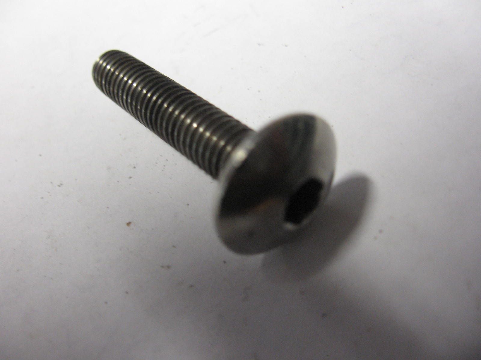 3x imbus bolkop bout m6x25 RVS		09139-06029 +1x  imbus bolkop bout m6x30 RVS		09139-06042