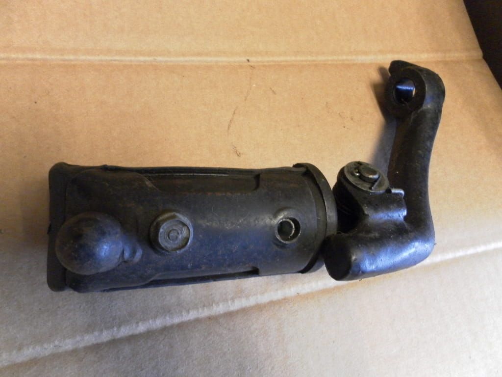 voetsteunhouder links met voetsteun	cb500t	50640-375-000B 	50645-375-000