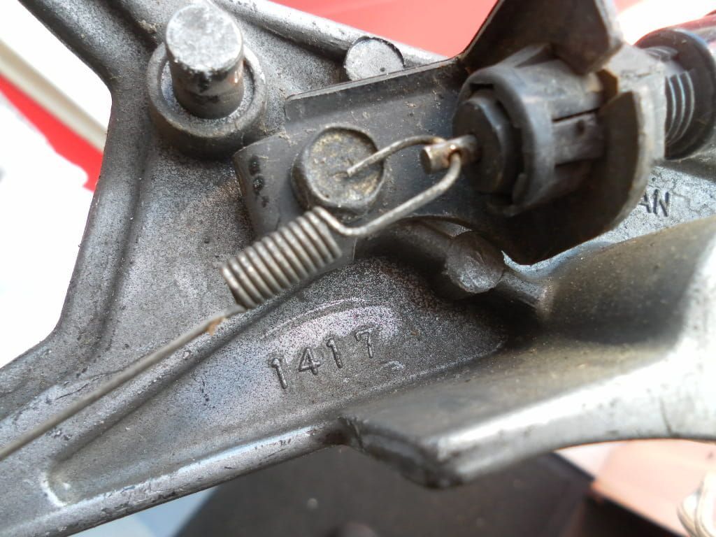 voetsteunhouder rechts	Zx11 90-91 , zzr1100 90-92	35011-1417