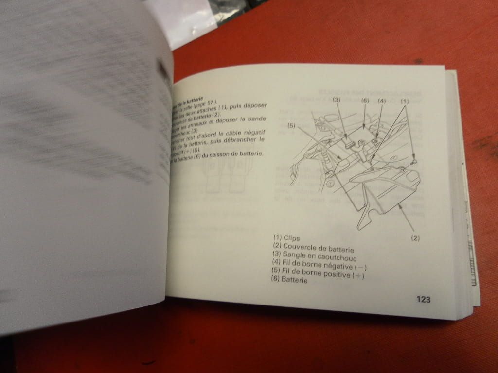 owner”s manual	Vfr , vfr-abs 800		37MCW600 , 00X37-MCW-6000	PRINTED 2001