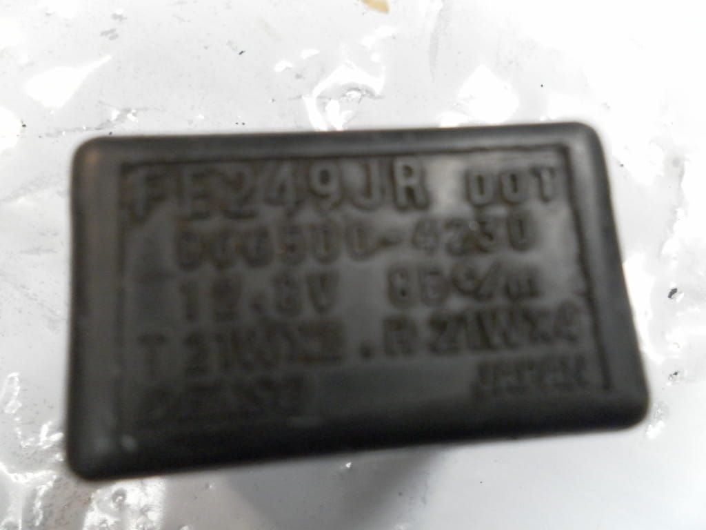 turnsignal lamp relay assambly	, gsx750f , gsxr , gsf	38610-03F00 	fe249jr