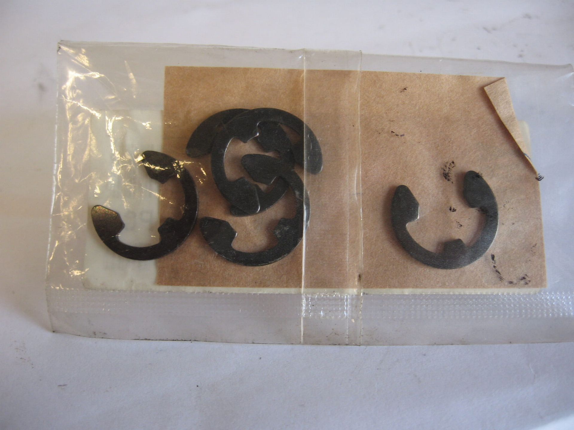 5 stuks  Borgring , circlip		oem		99006-10600