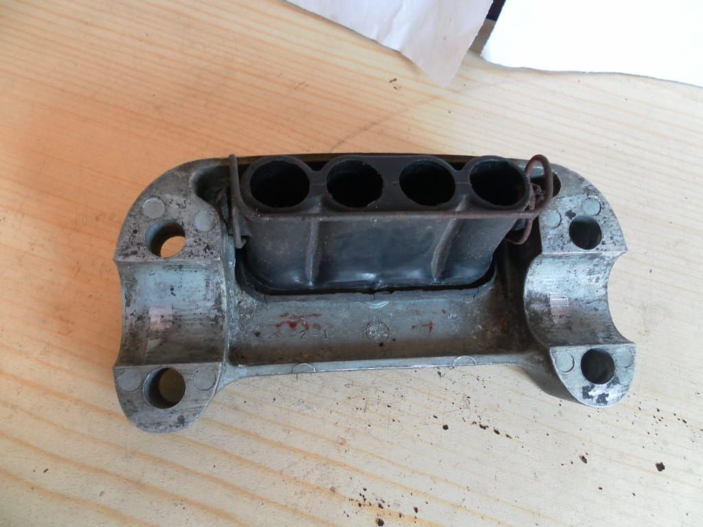 upper steering holder	cb500 k2	53133-374-670