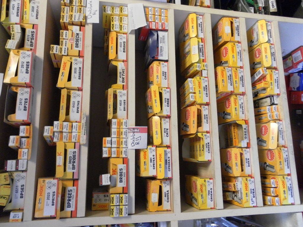 nieuwe  bougie NGK B7es   (1)