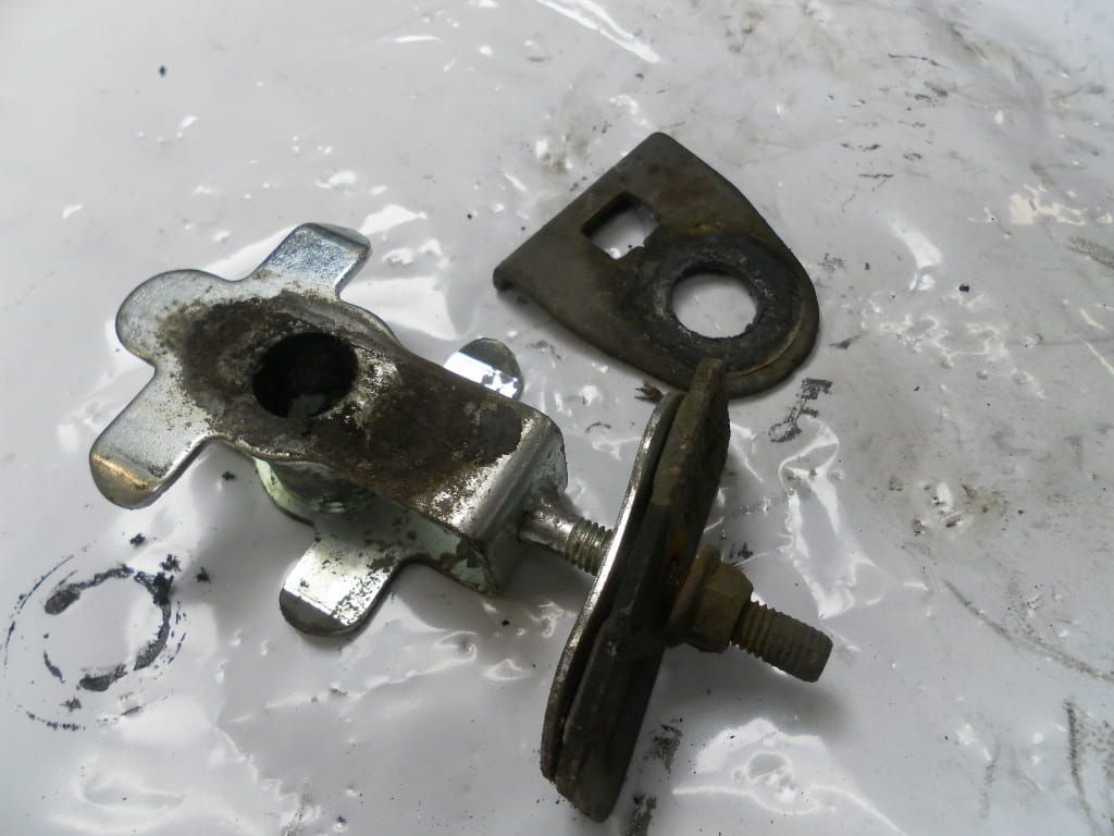 kettingspanner set 1 kant	Gsx750f 2000	61420-08F00 , 61410-08F00 , 61445-20C01