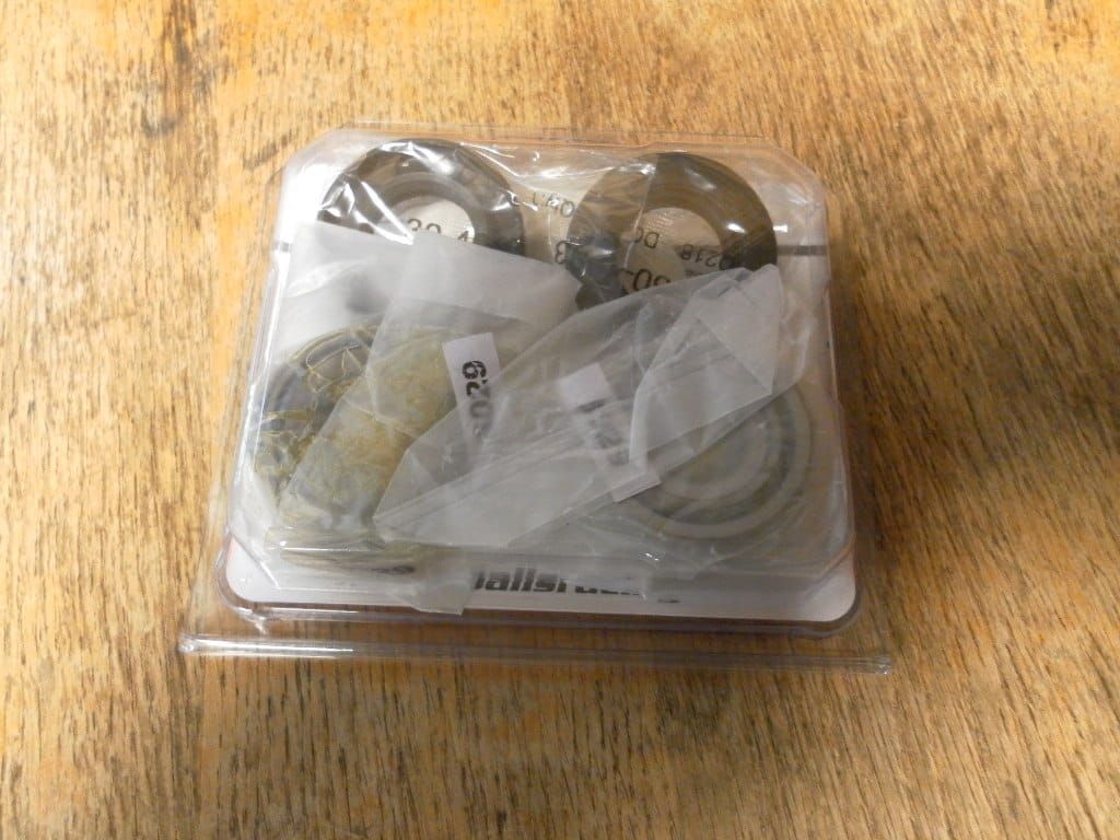 Achterbruglagerset met seals, ALL BALLS 			7730467	07119985005 . 31412000331