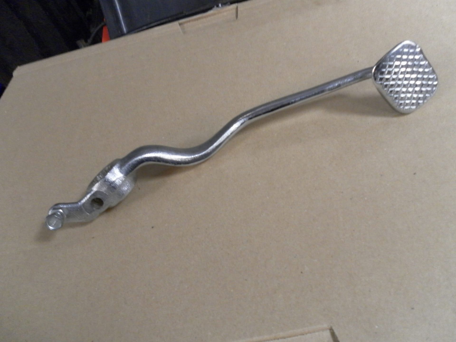 rempedaal  	gs550  	43110-47000 , zeer goede staat