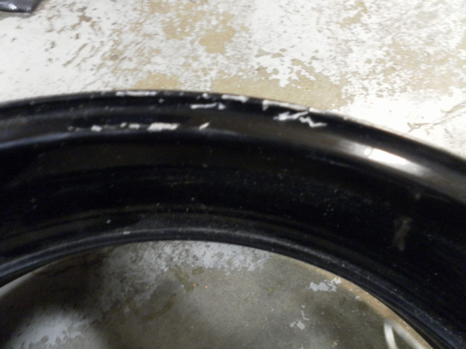 achterwiel  	cbr600 rr 03-04  	42650-MEE-000 ( wat lakschade