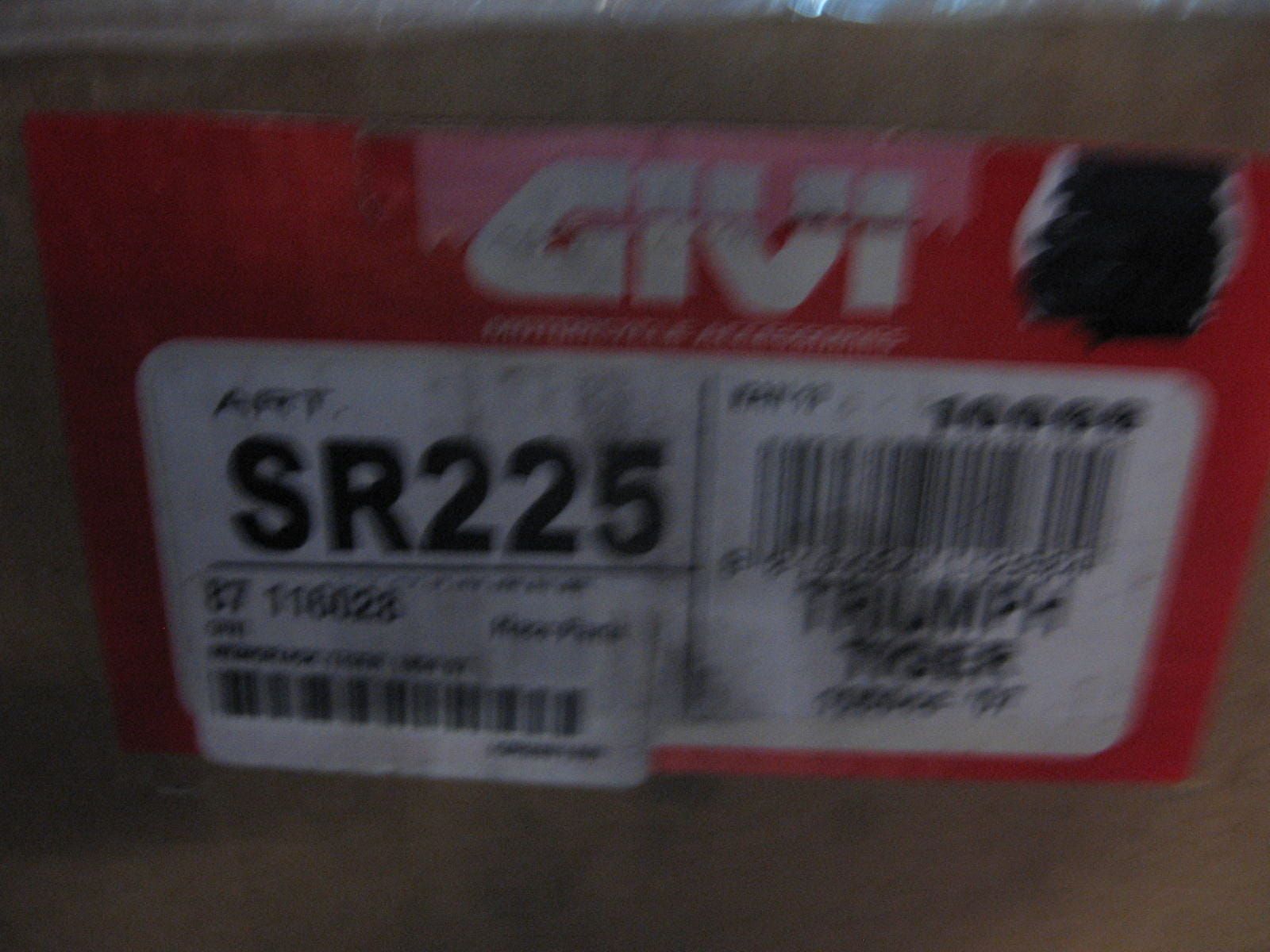 givi steunen met grondplaat voor monokey topkoffer //  Triumph Tiger 1050cc 2007-2012			SR225