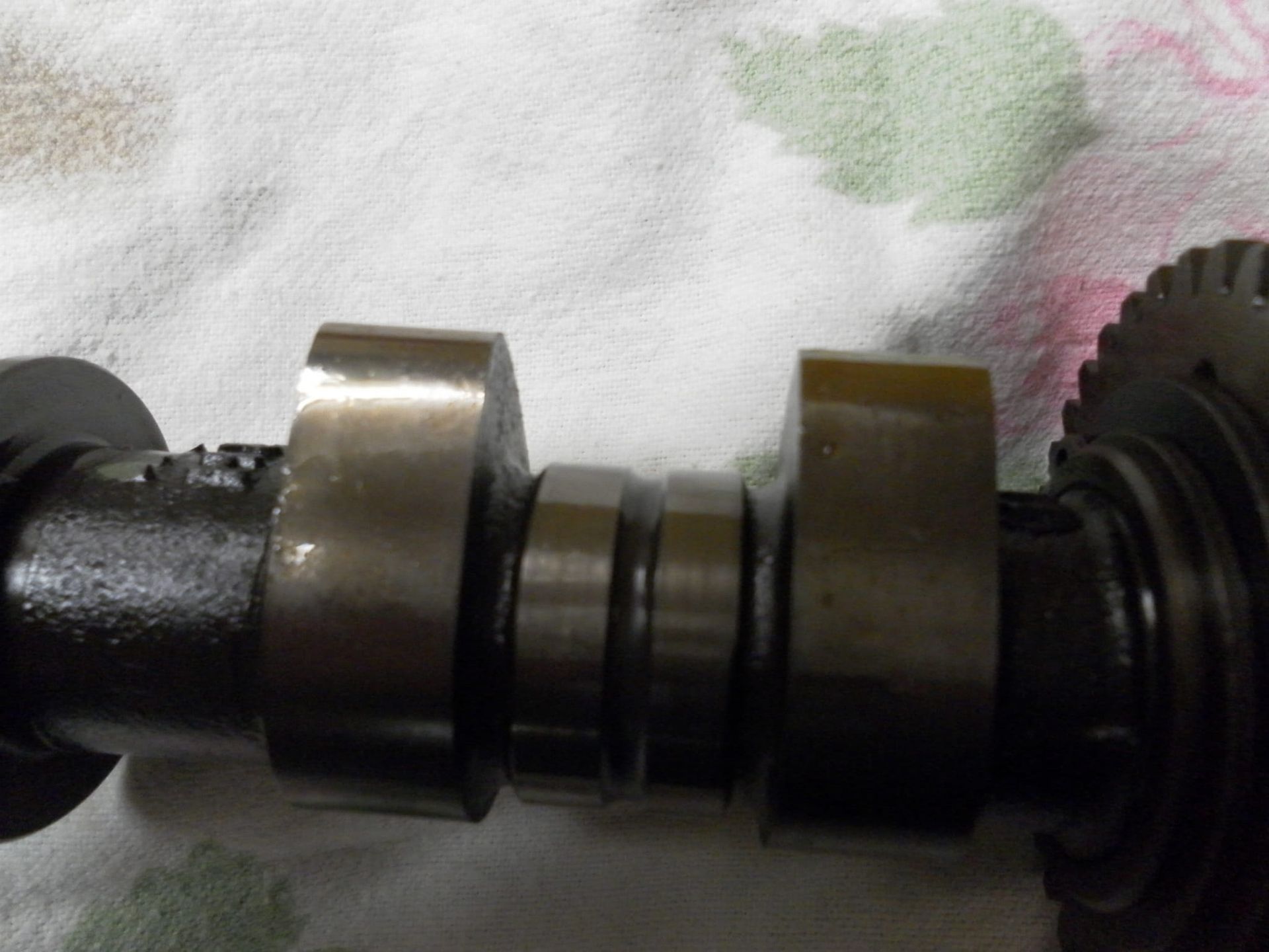 uitlaatnokkenas rechter kop	St1100   	14130-MT3-000