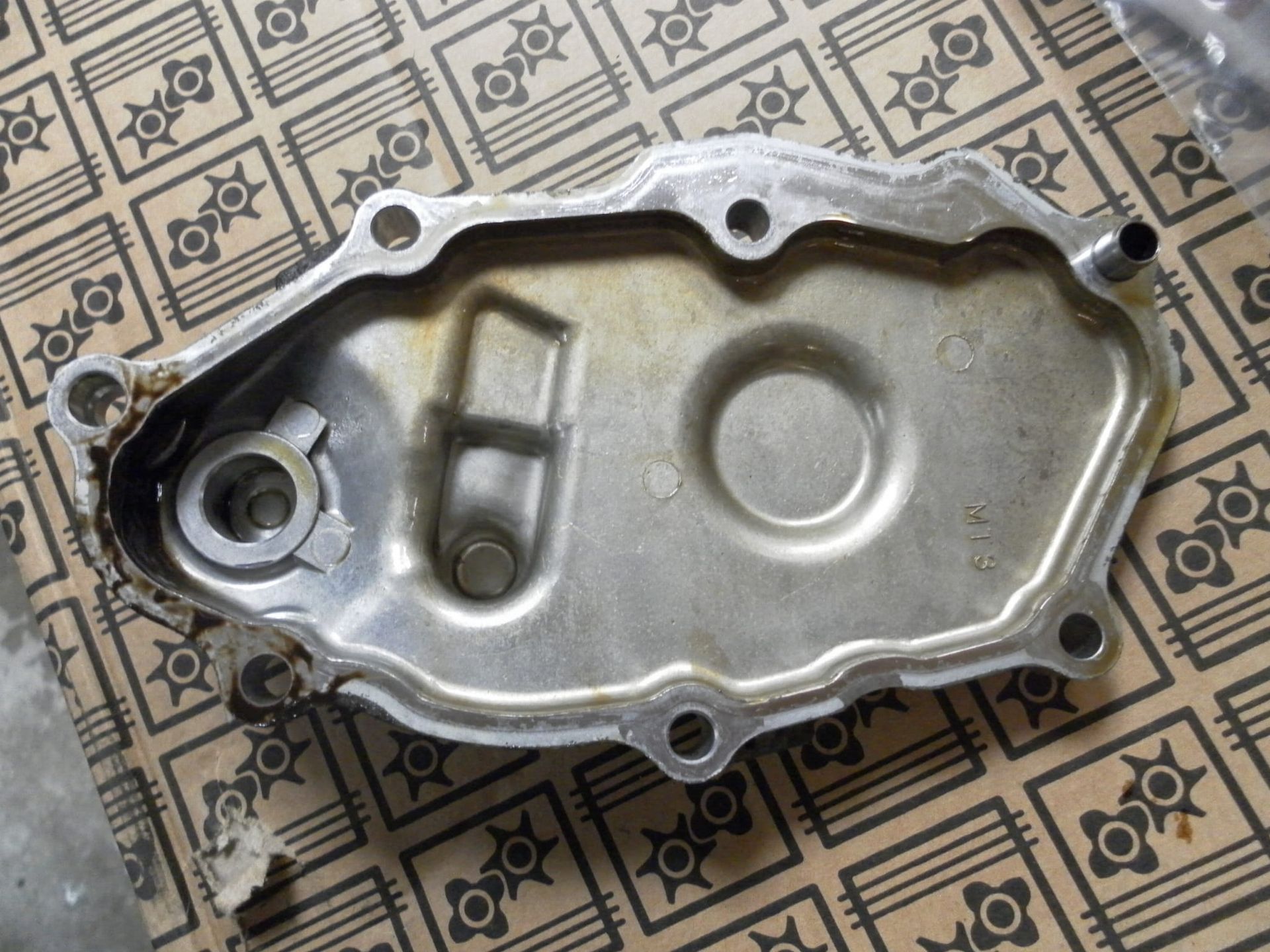 shiftcover	deksel versnellingsbak St1100   	11350-MY3-000