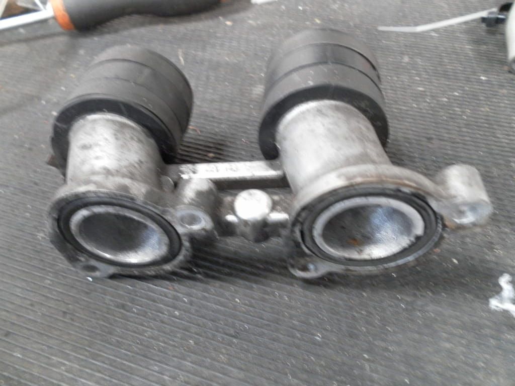 manifolt inlaat links ( A)	Cb550 	12241-404-000