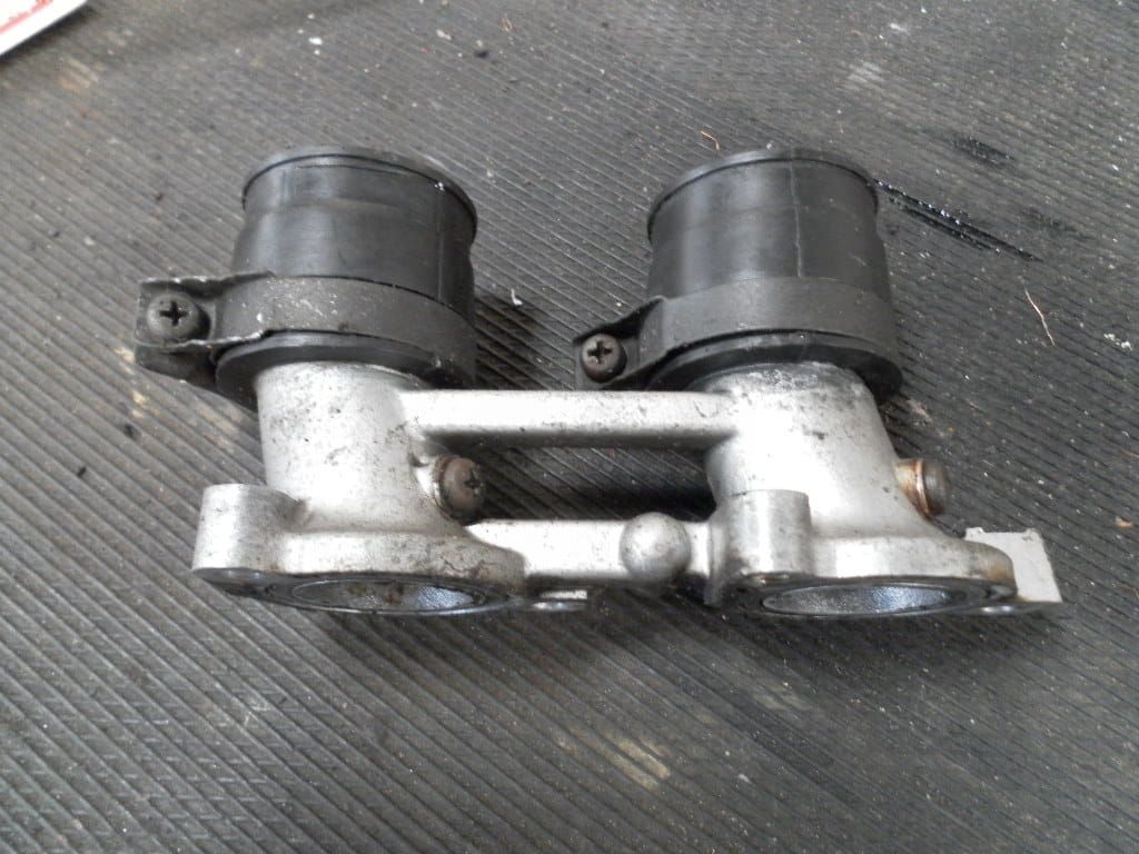 manifolt inlaat Rechts ( B)	Cb550 	12242-404-000