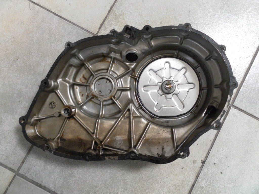 blokdeksel met oliepeilstok vfr700f	koppelingsdeksel	met schaafplek .11330-ML7-000