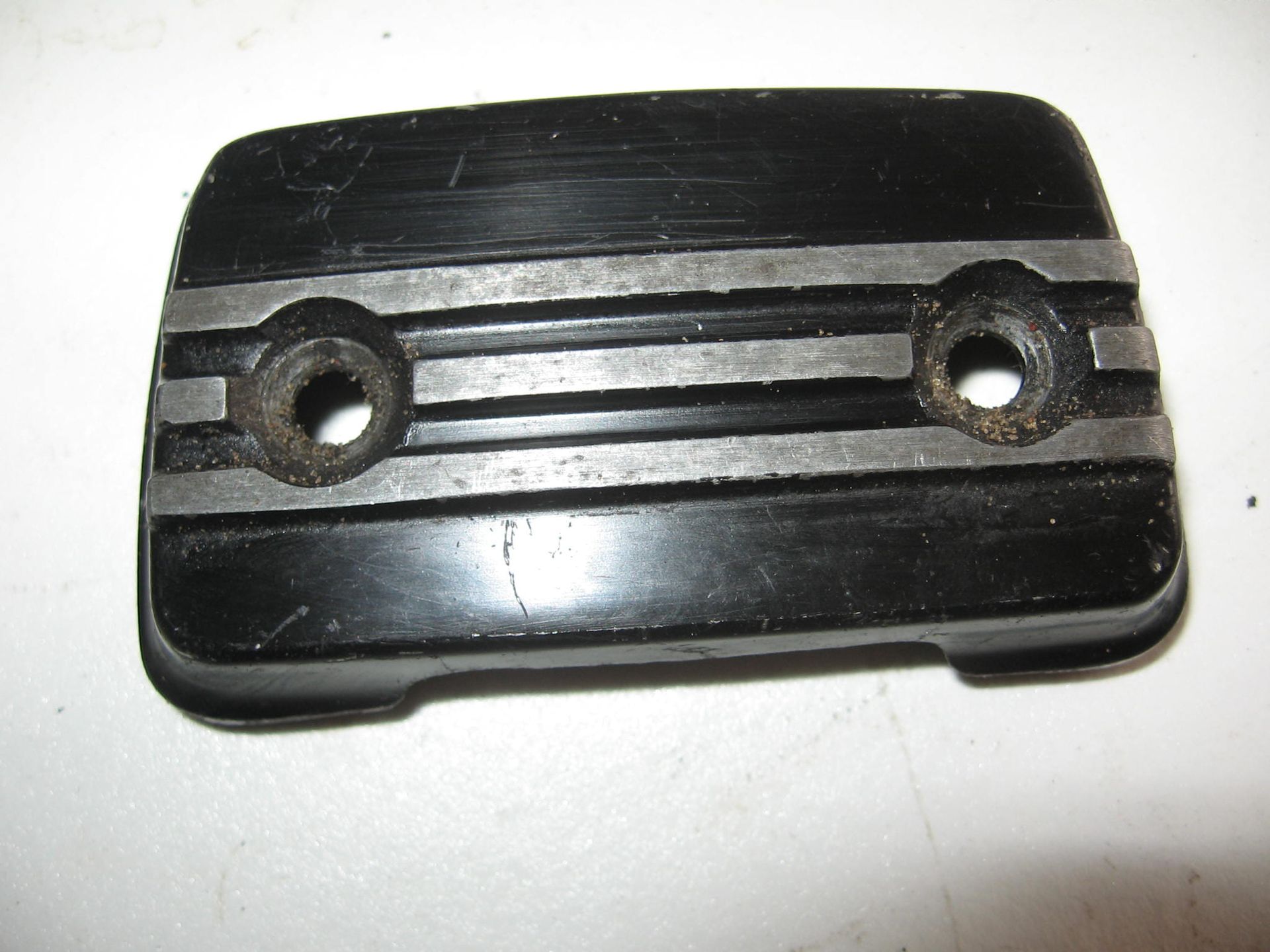 4 stuks  zijkap kleppendeksel	Gsx400e 84 86 , gsx700 gsx1100 , 	11174-49221