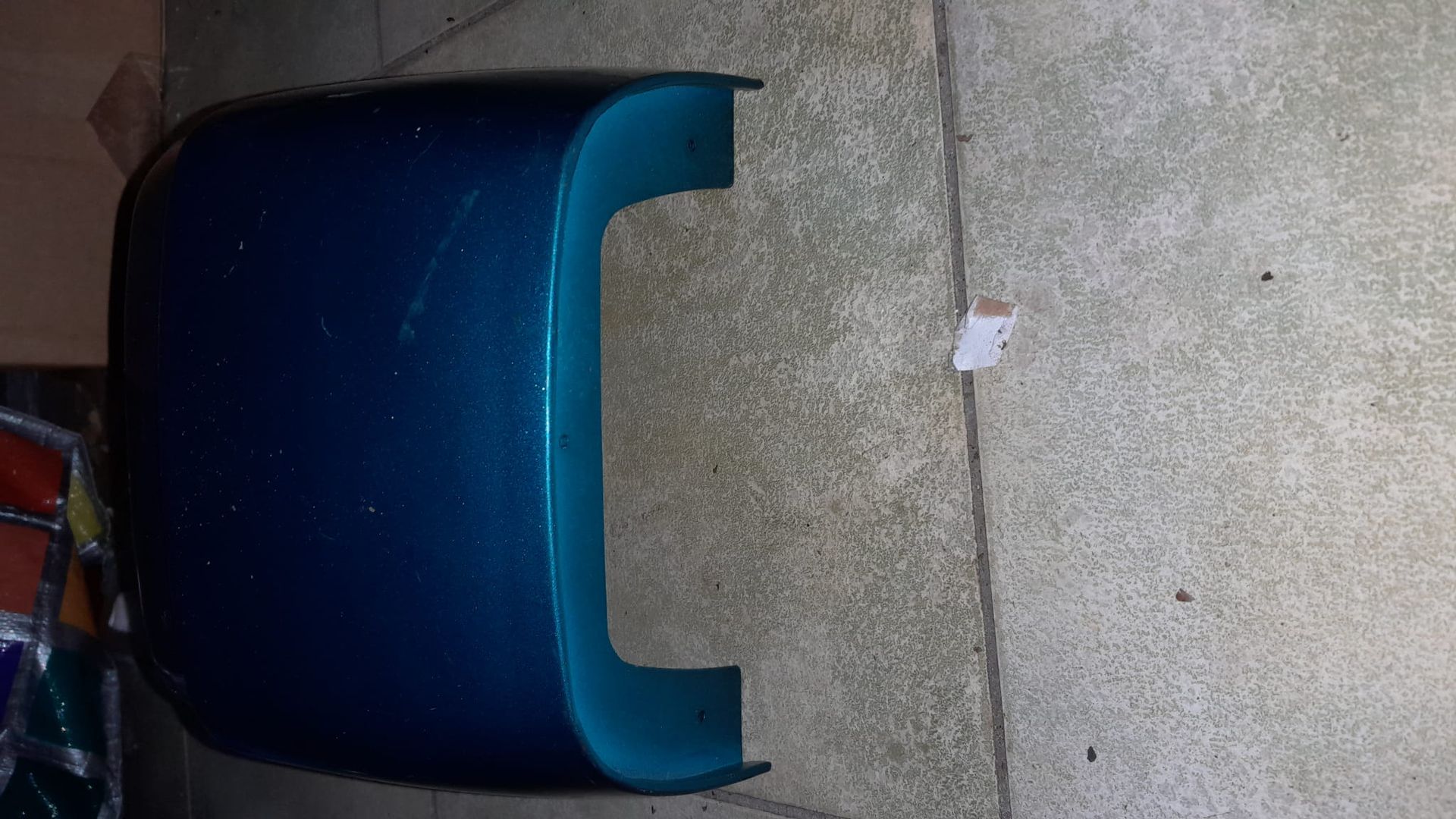 77210-392-000  , kontje buddyseat cb750f 1975