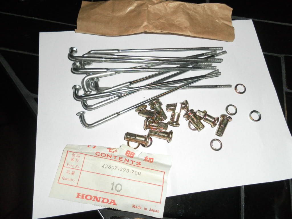 42607-393-700 10 stuks Originele Honda spaak GL1000 Achterwiel haakse kop	cb750A