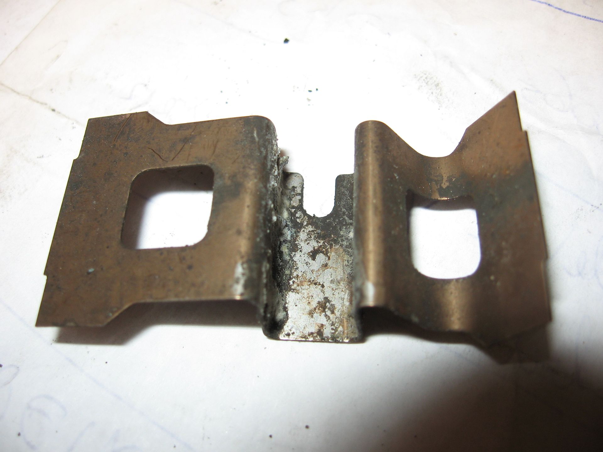 veerplaat remblokken voorremklauw	Cb650sc82 , cmx450c vt700c 84-85	45108-ma5-771