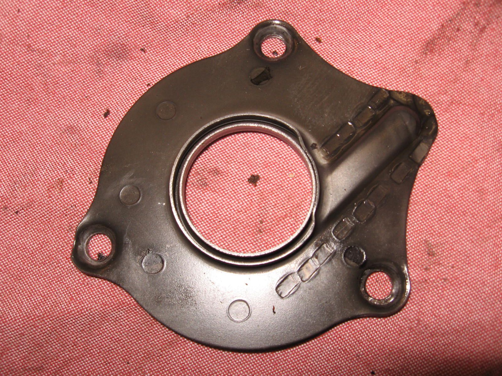 borgplaat smeerplaat krukaslager , oil through plate	 Cmx250c 85-2015 , cb250 91-08	13385-kb4-670