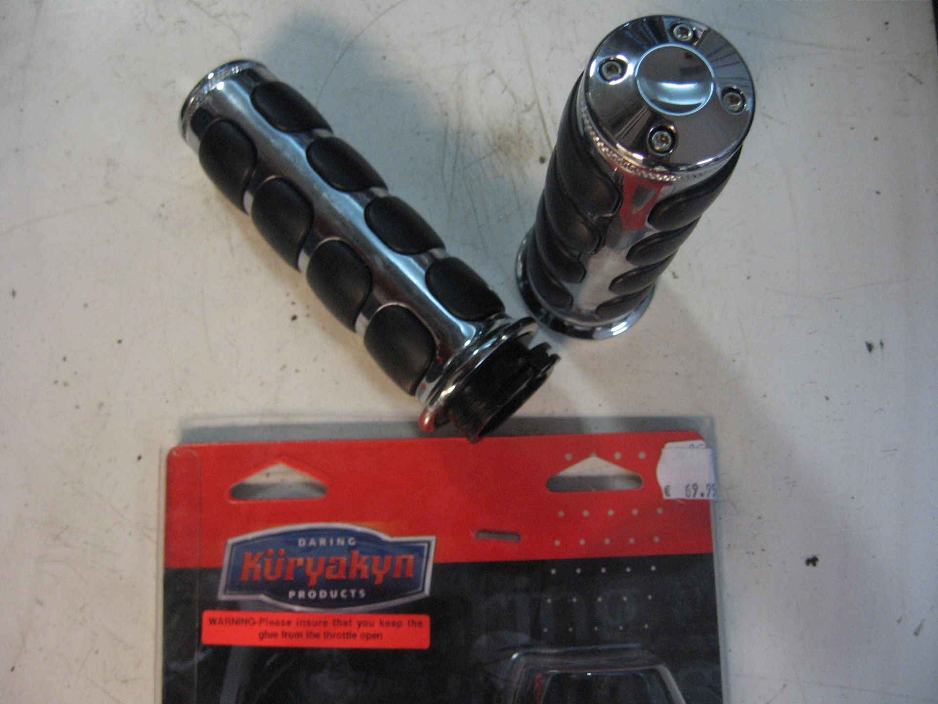 Handvatten küryakyn alle types met dubbele gaskabels 1982-2013	Küryakyn ( 6205) zonder klemrand		6205