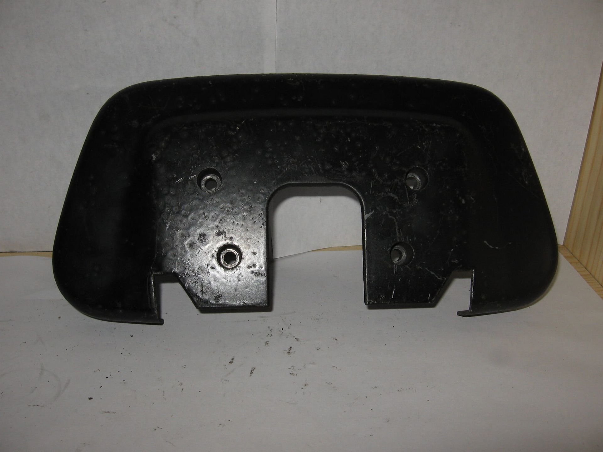 achterkant tellerhuis 	K1 89-93 , k100 k75 k1100rs 93-96 	62211459219