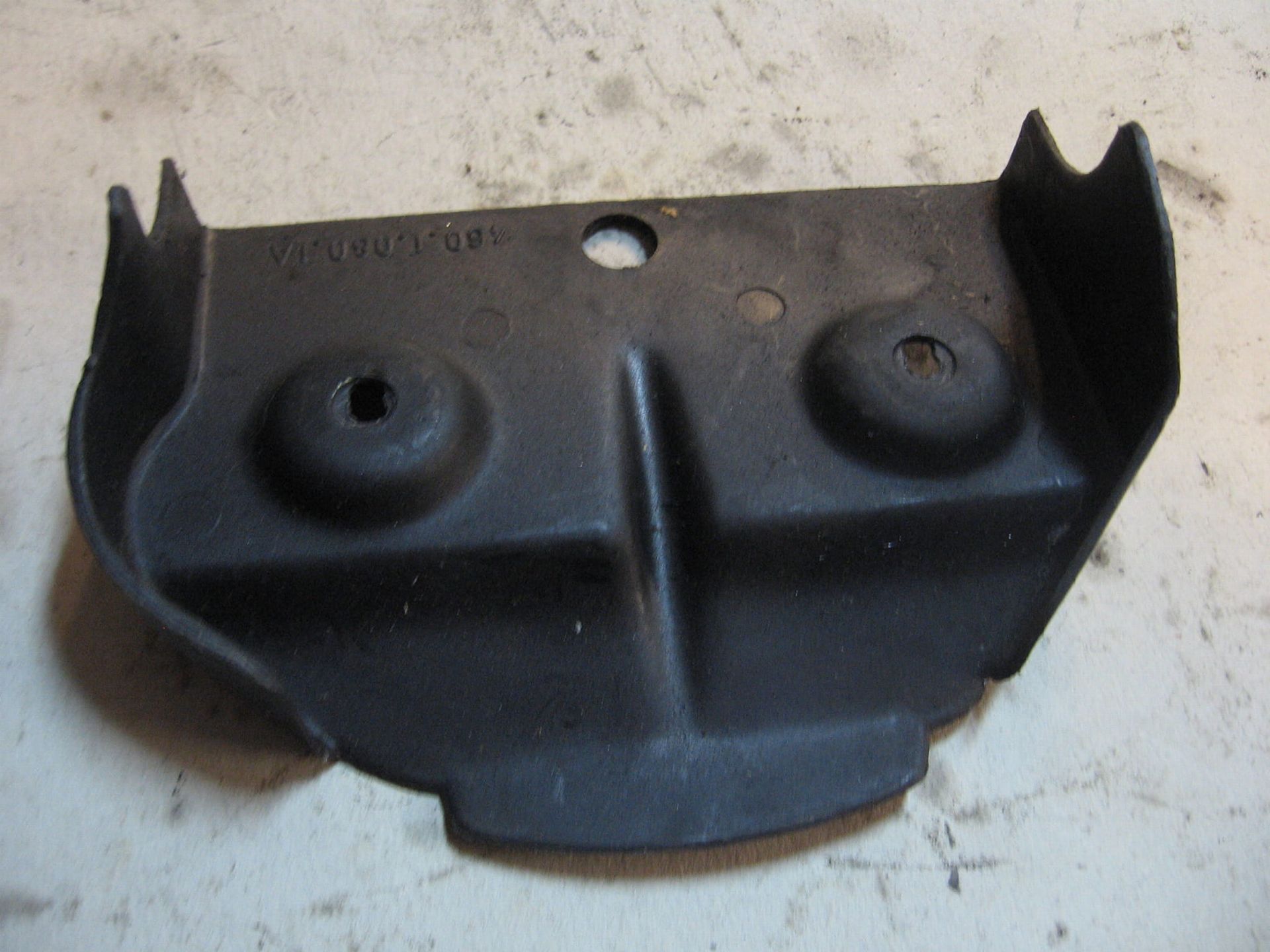 Deksel afdekking onderkant handgreep passagier St4s 01-05, st4 01-03, st2 01,02 , st3 04-07 46010801A