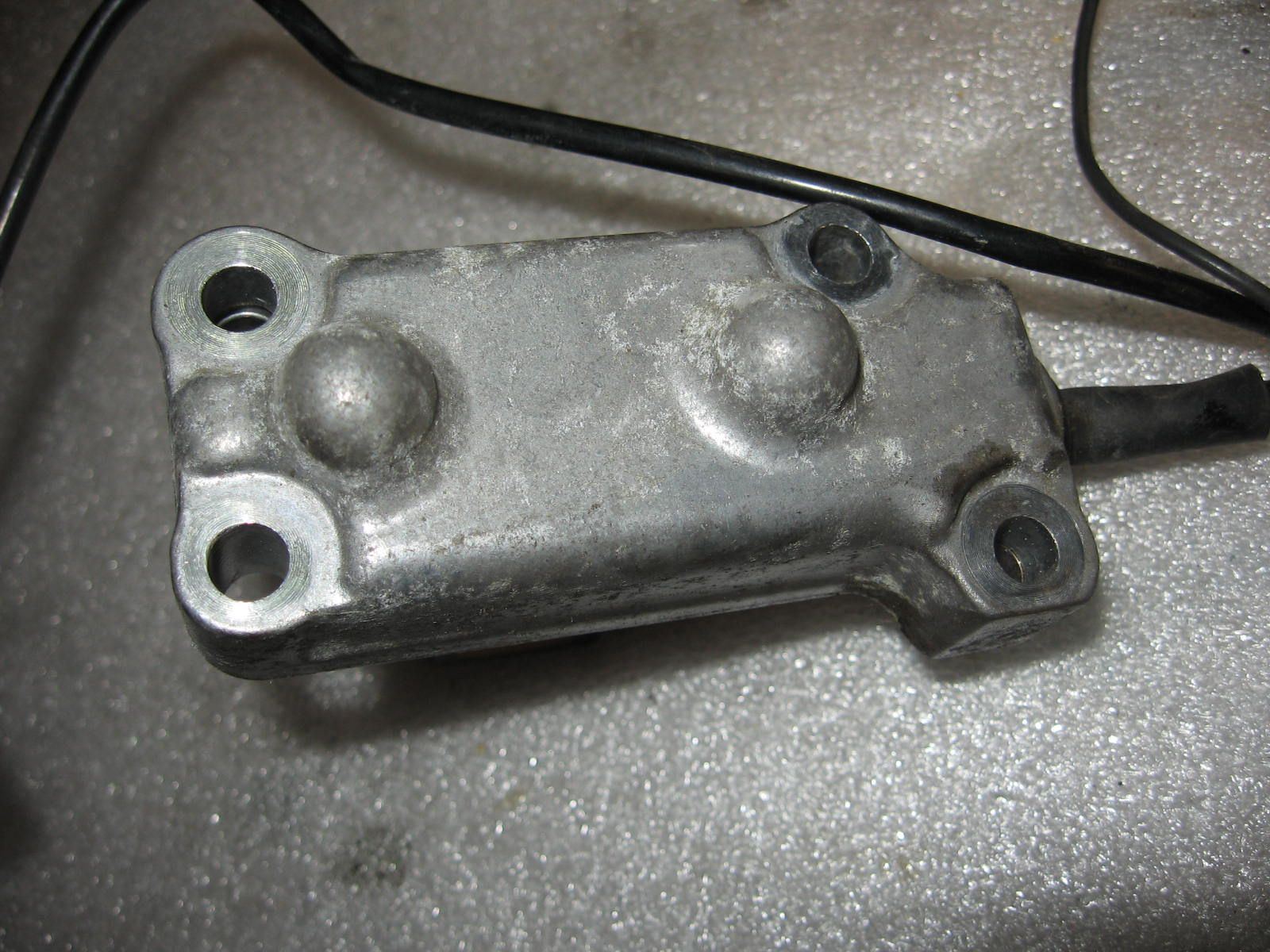 pulsegever met deksel	St1100   	30300-mt3-000 + 11561-mt3-000	30300-mt3-003