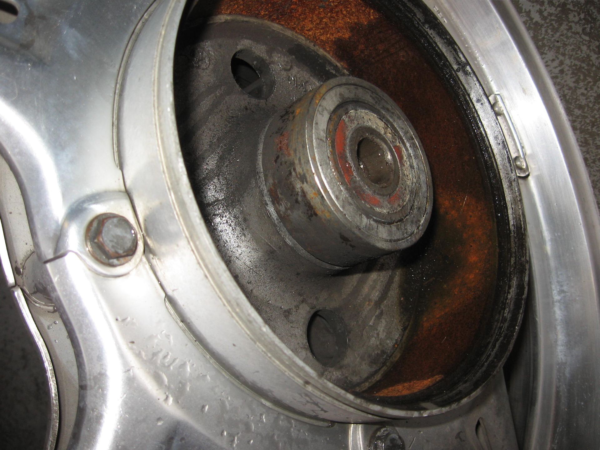 achterwiel comstar 2,15-18 , grijs , (binnen gebogen randen) cb750 kz ka dohc	42650-425-610	Kz -305