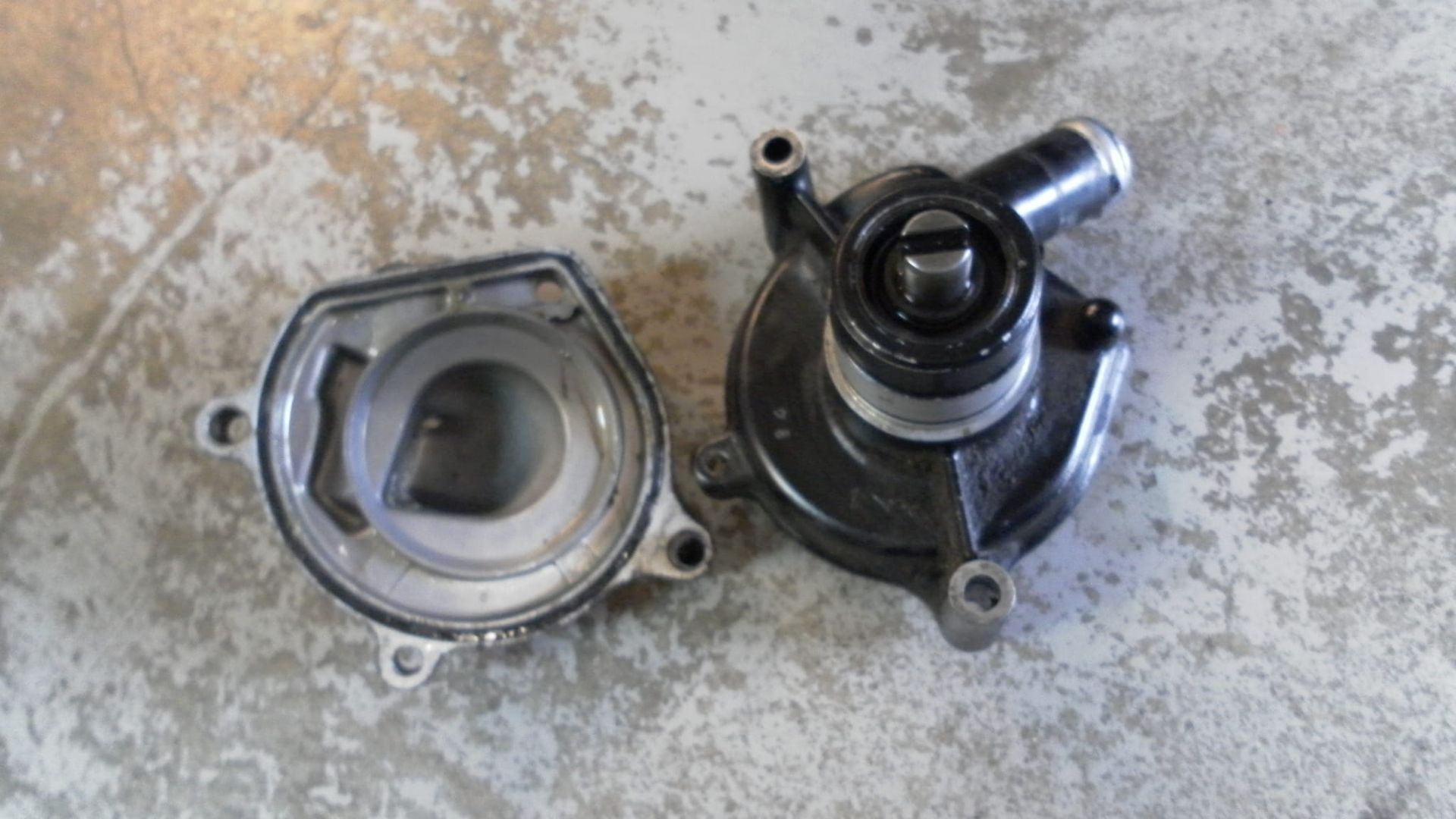 nette waterpomp Vf750sc 82 , vf750s vf750c vf700s vf700c 1982-85 19200-MB0-000 ,19220-MB0-000