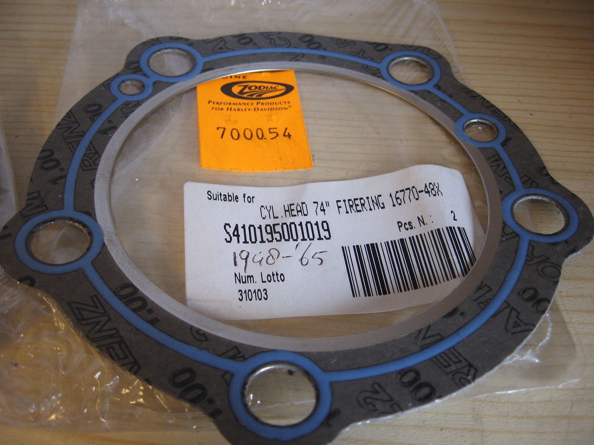 2 stuks cylinderhead gasket (silicone paper) BT 48-65 , zodiac 700054 , 		16770-48x