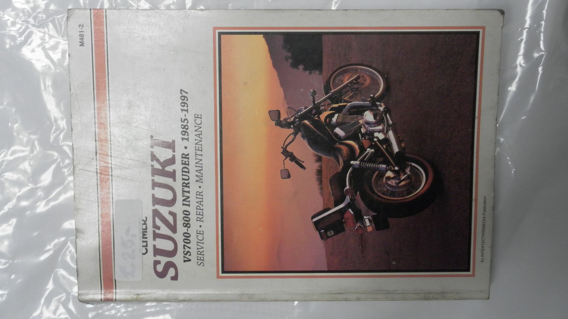 service manual , werkplaatshandboek clymer M481-2	Vs700-800 intruder 85-1997	0 89287 700 6		goede staat , engels