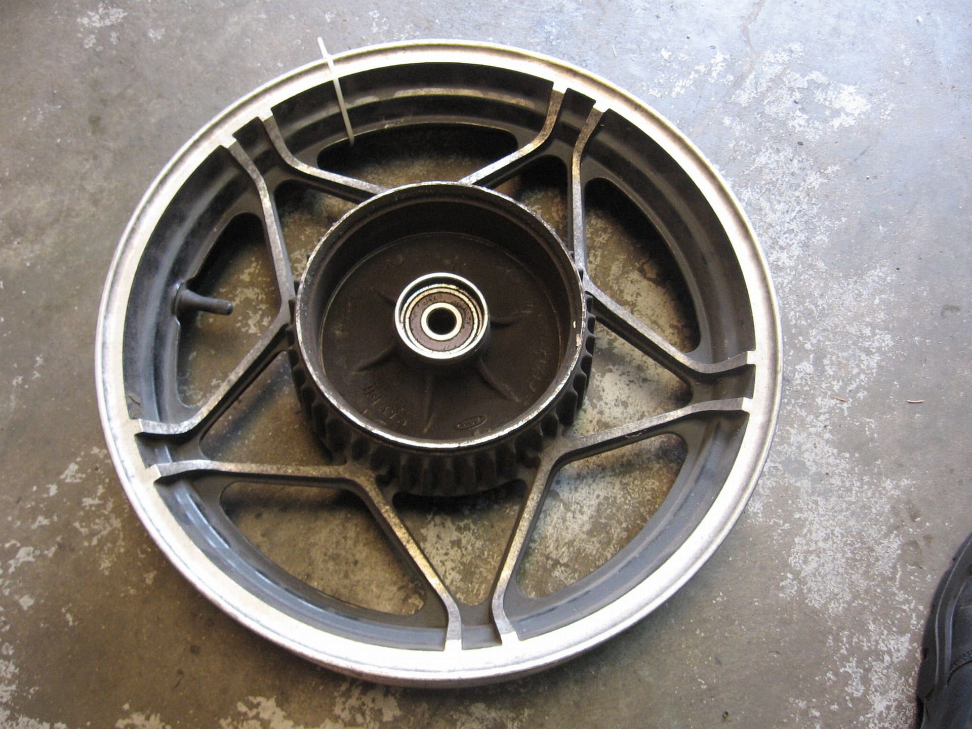 achterwiel Enkei 3.00x16 Vf750c 82-83 magna 42650-mb1-305