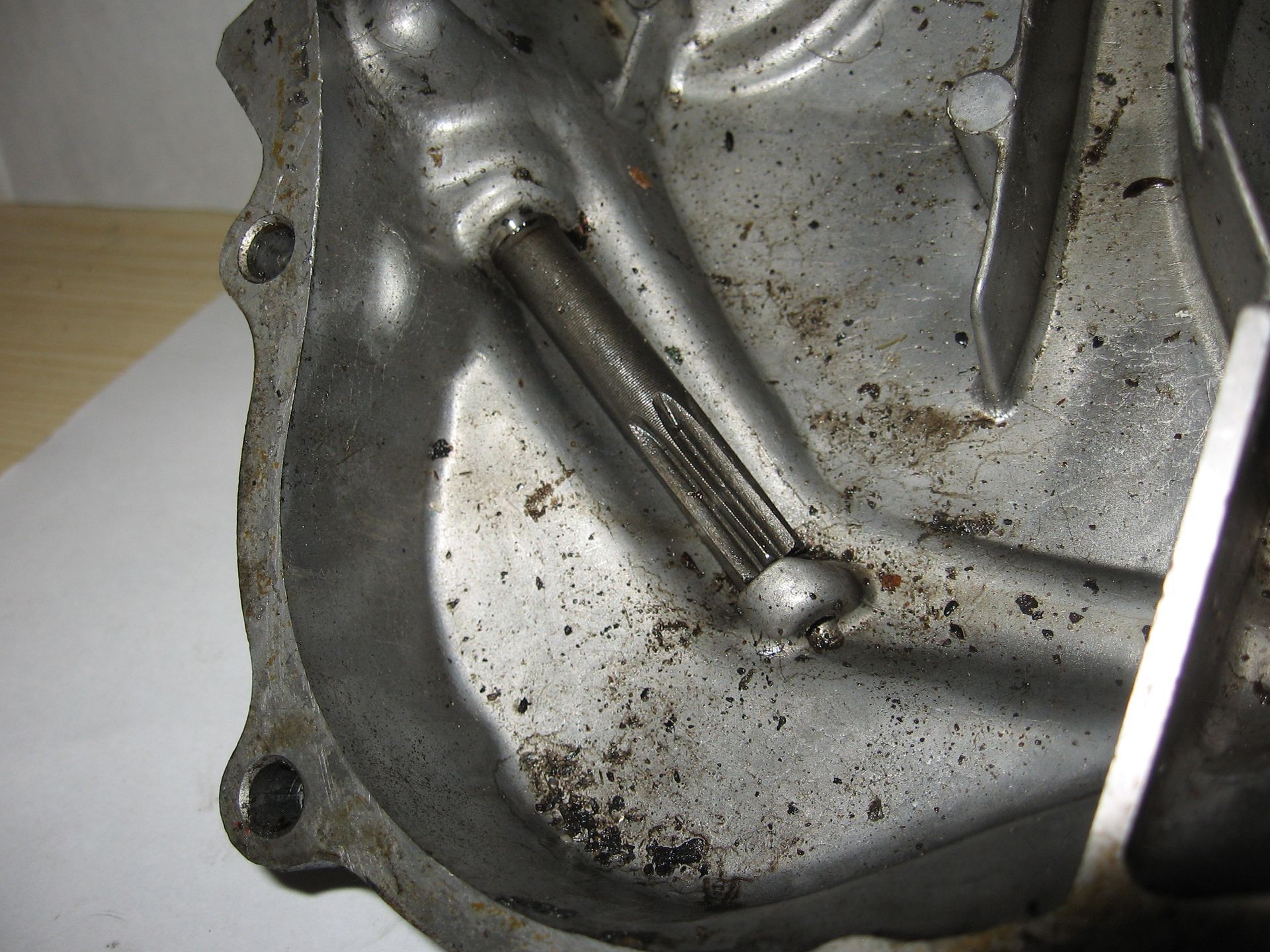 Rechter zijdeksel blok koppeling	cb400n cb450sc 	11330-MC0-000