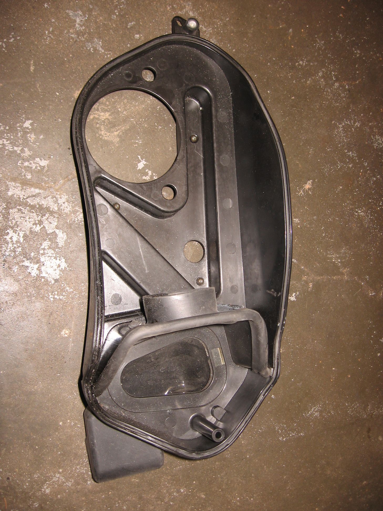 Buell X1 Lightning Helmholtz air cleaner backing plate 1999-2002