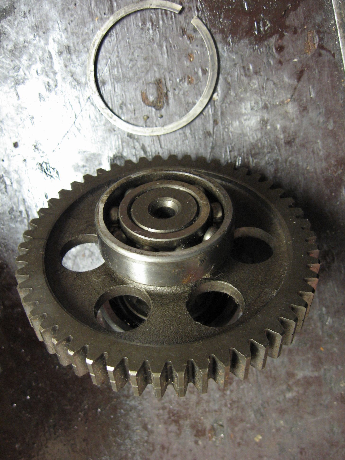 uitgaande as met tandwiel	Cb750f  cb750k 1977-78	23511-392-000 	23521-405-000