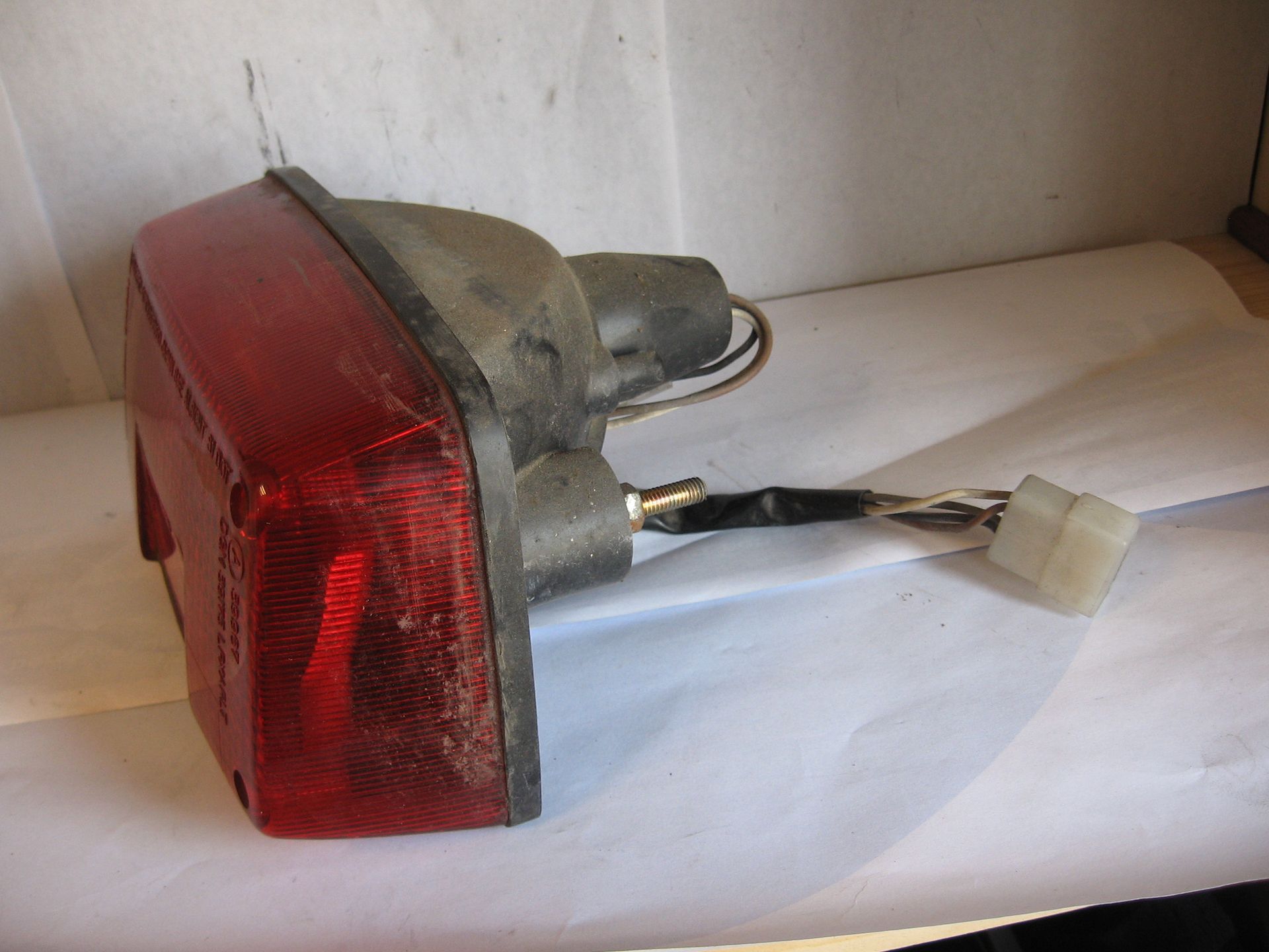 achterlicht	gsx400e  	35710-11582