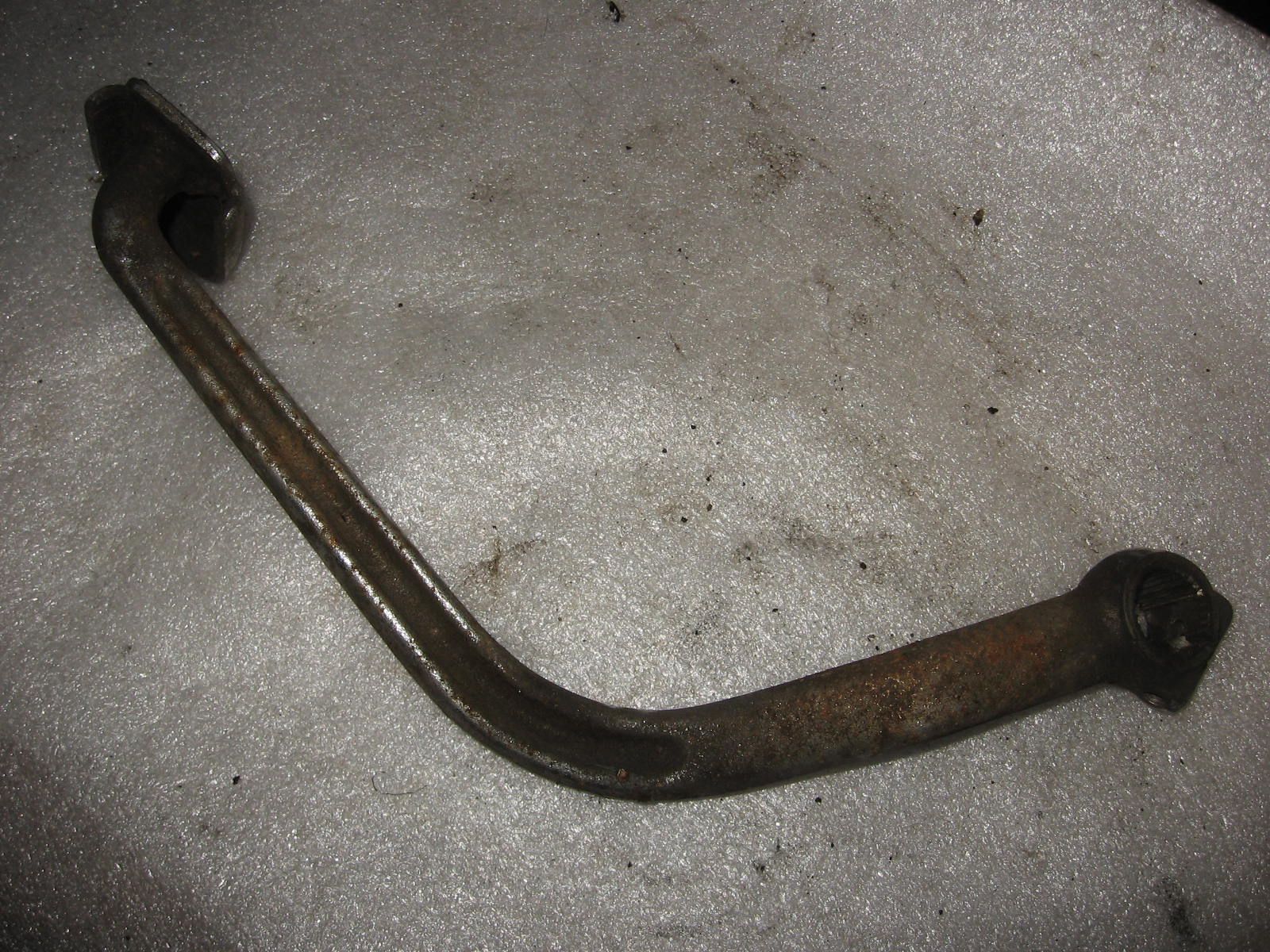 rempedaal	( roest) xj700 1985-86 	1aa-27211-00-93