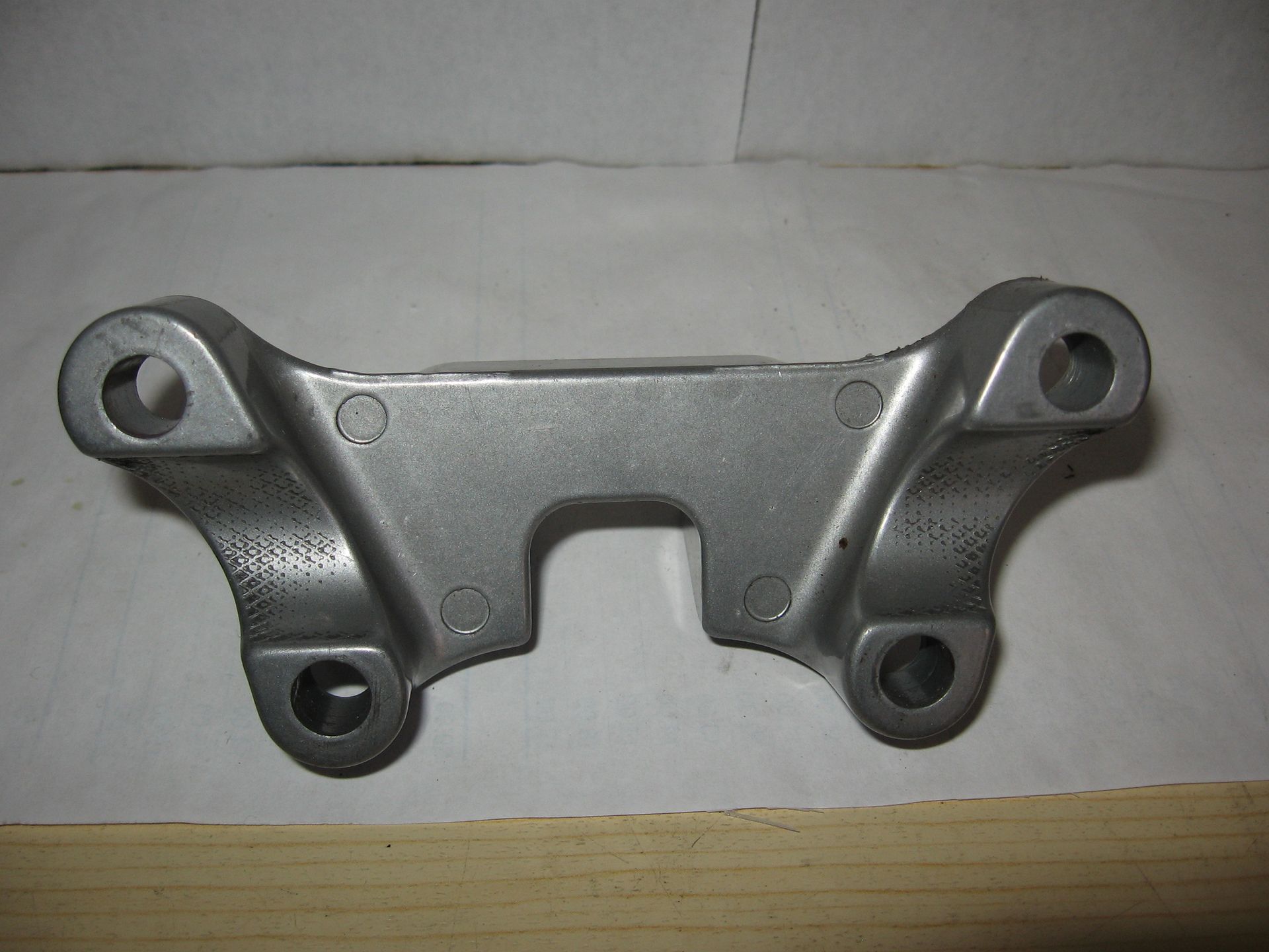 stuurklem ,X1 M2 1999-2002 Upper Handlebar Clamp 55875-99y	lightning