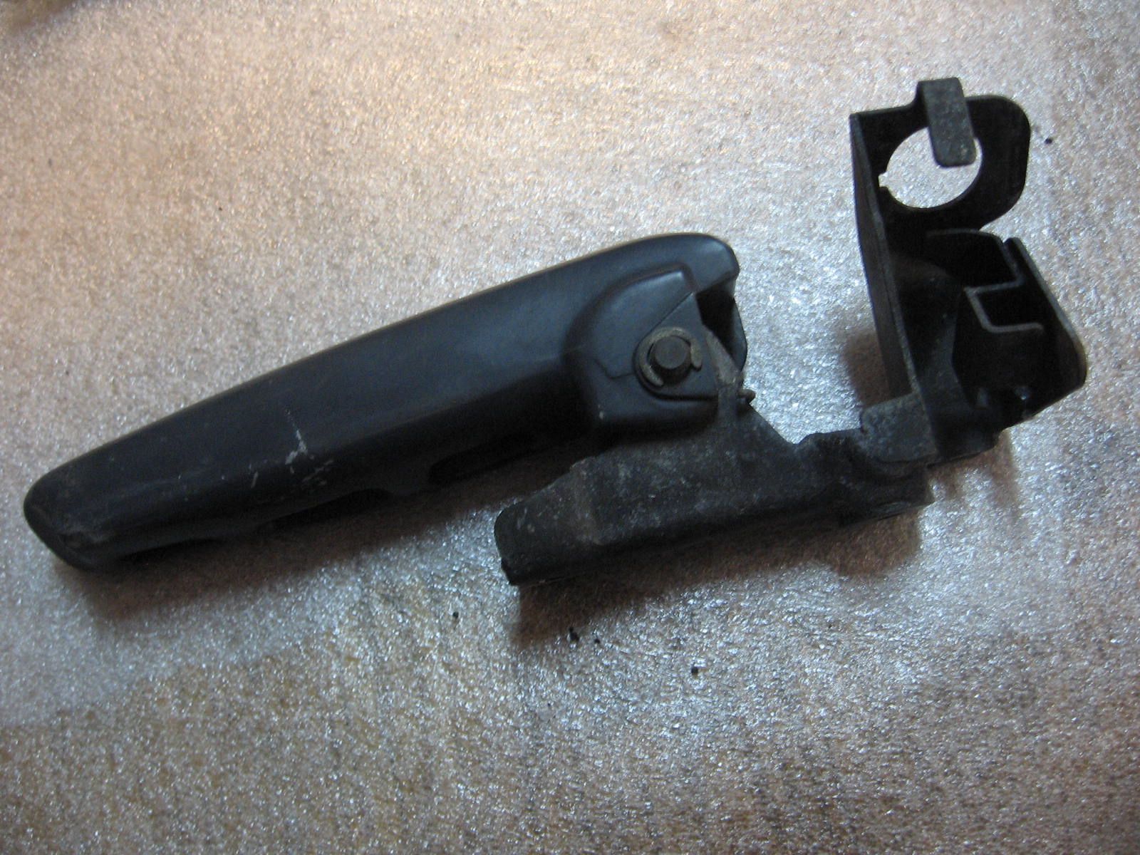 middenbok handgreep  met houder	St1100   	50400-mt3-000za + 50411-mt3-000