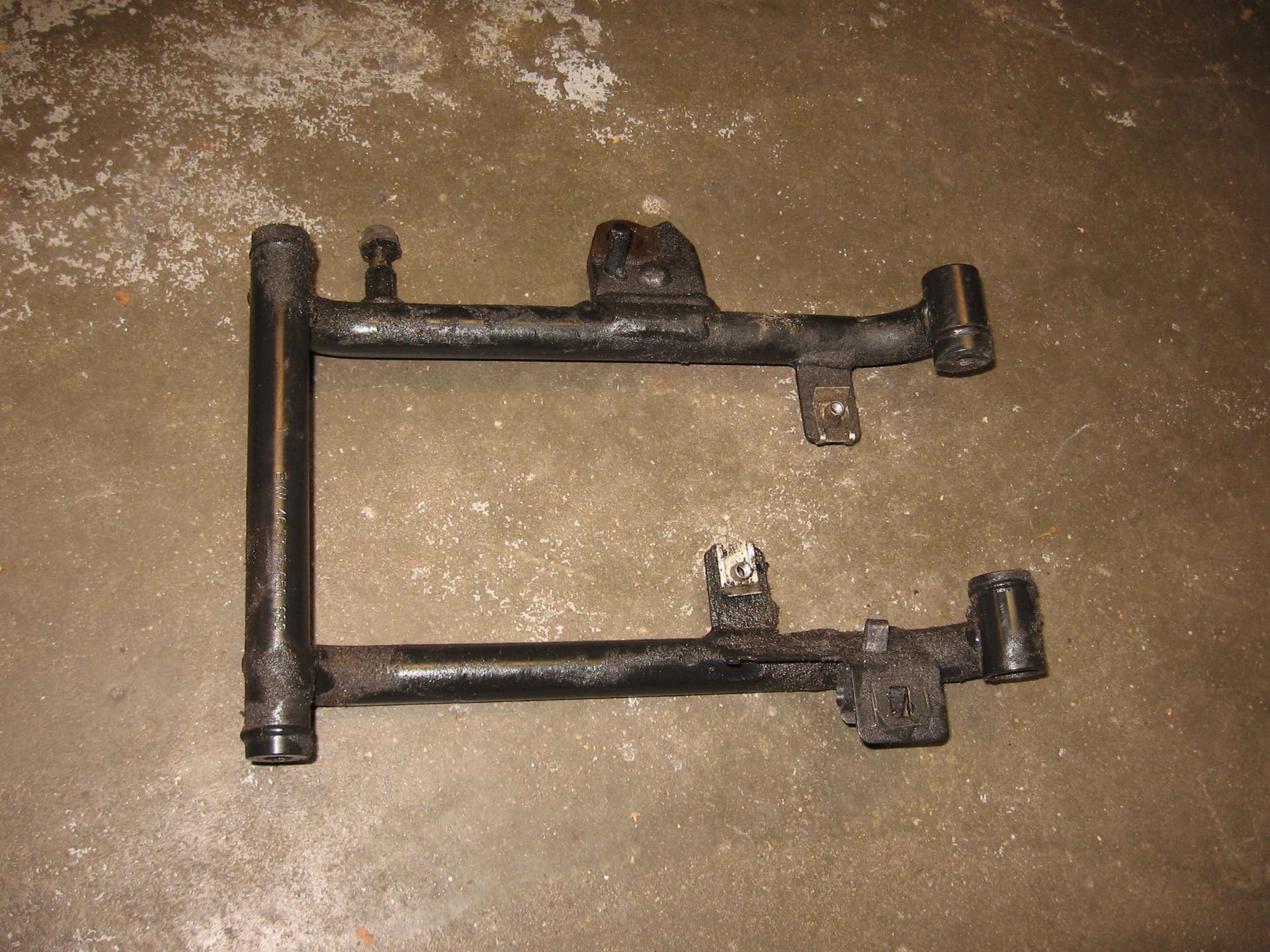 Onderframe . Lowerframe 	G650gs 99-08 , dakar 00-07 , g650gs 08-16 , sertao 11-15	, 46537669900