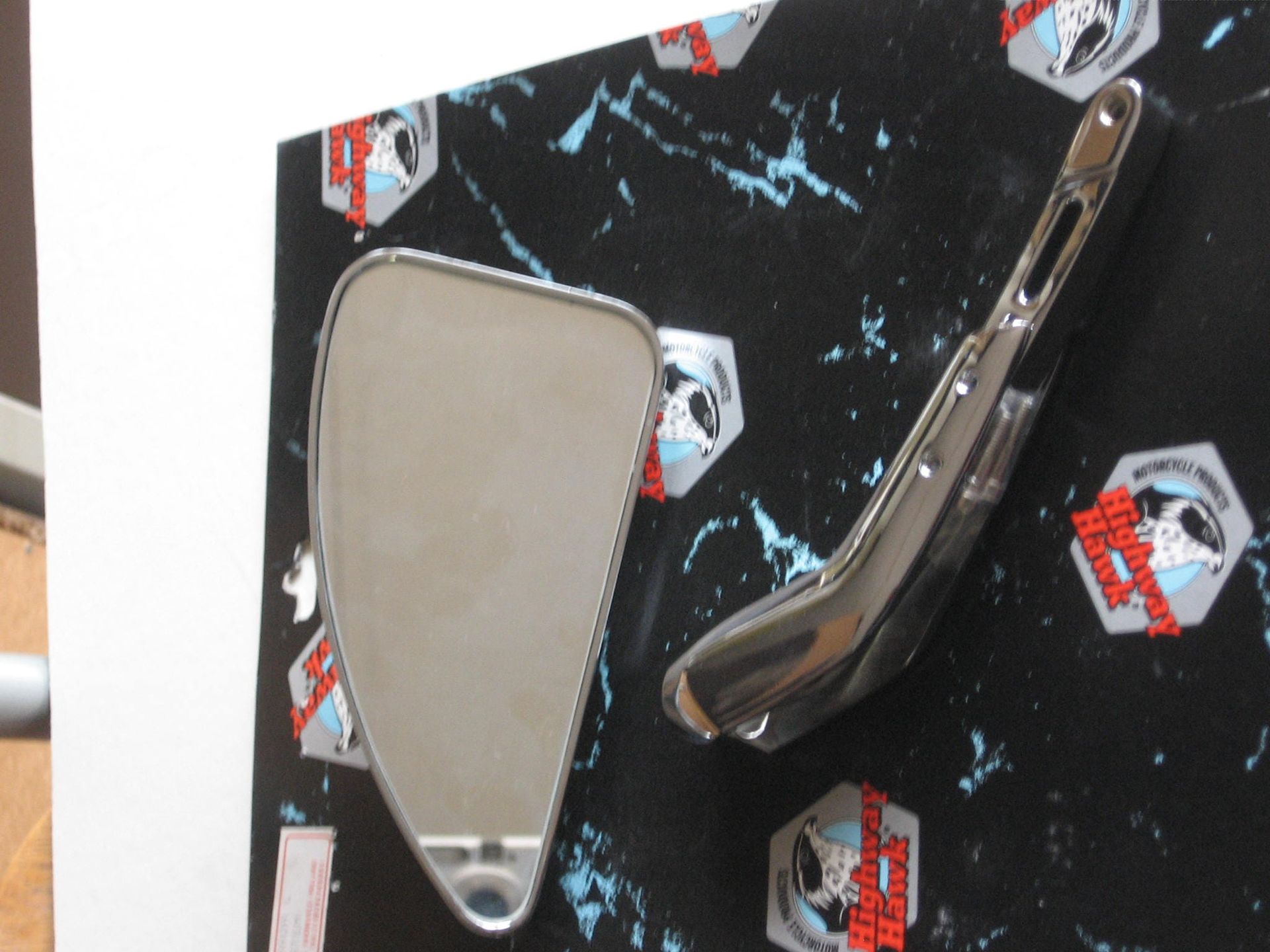 spiegel chroom links		highway hawk	91-762