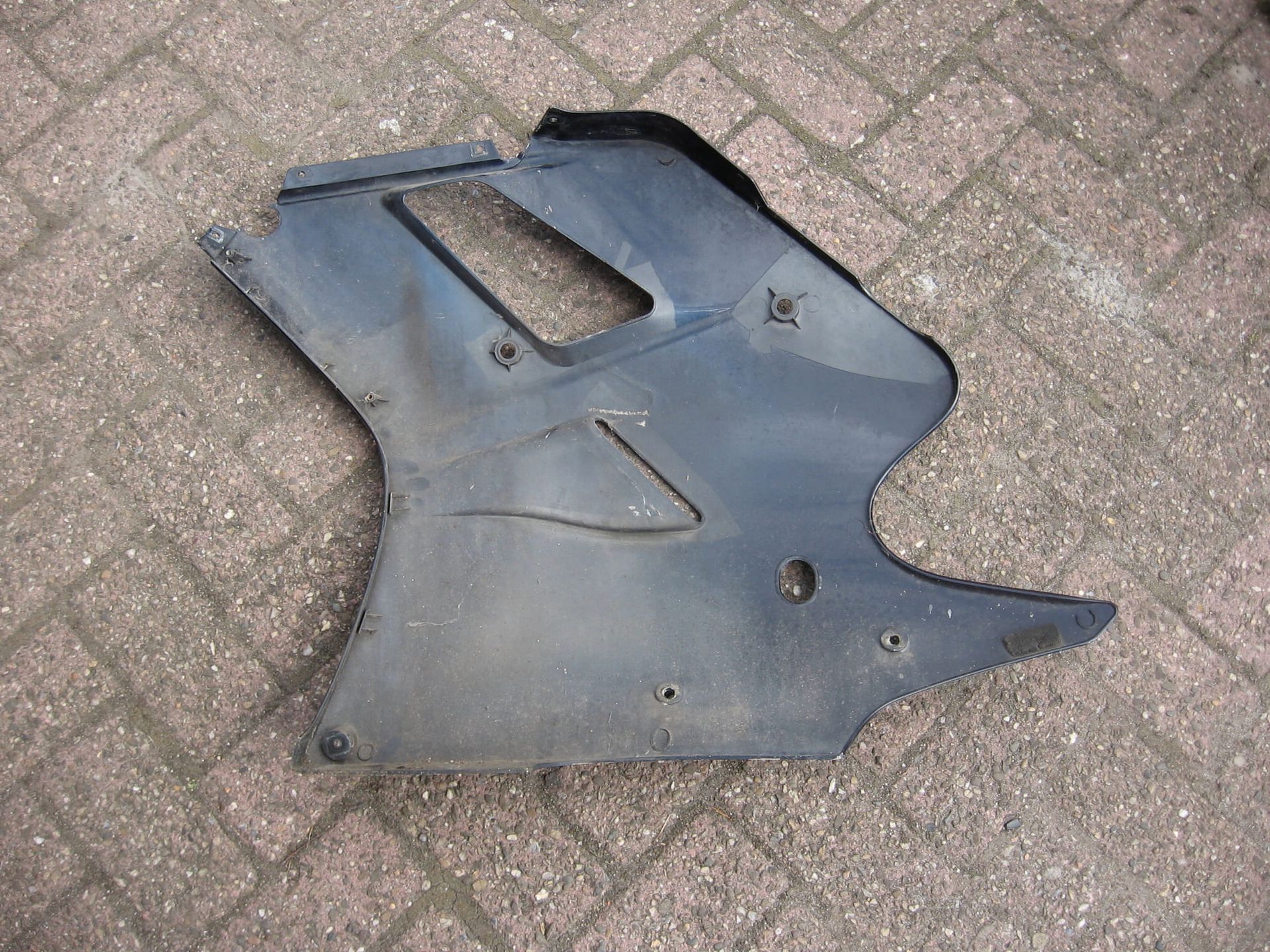 Rechts zijkuipdeel rechts 	Fzr1000 89-92	3gm-Y283K	3gm-Y283K-E0