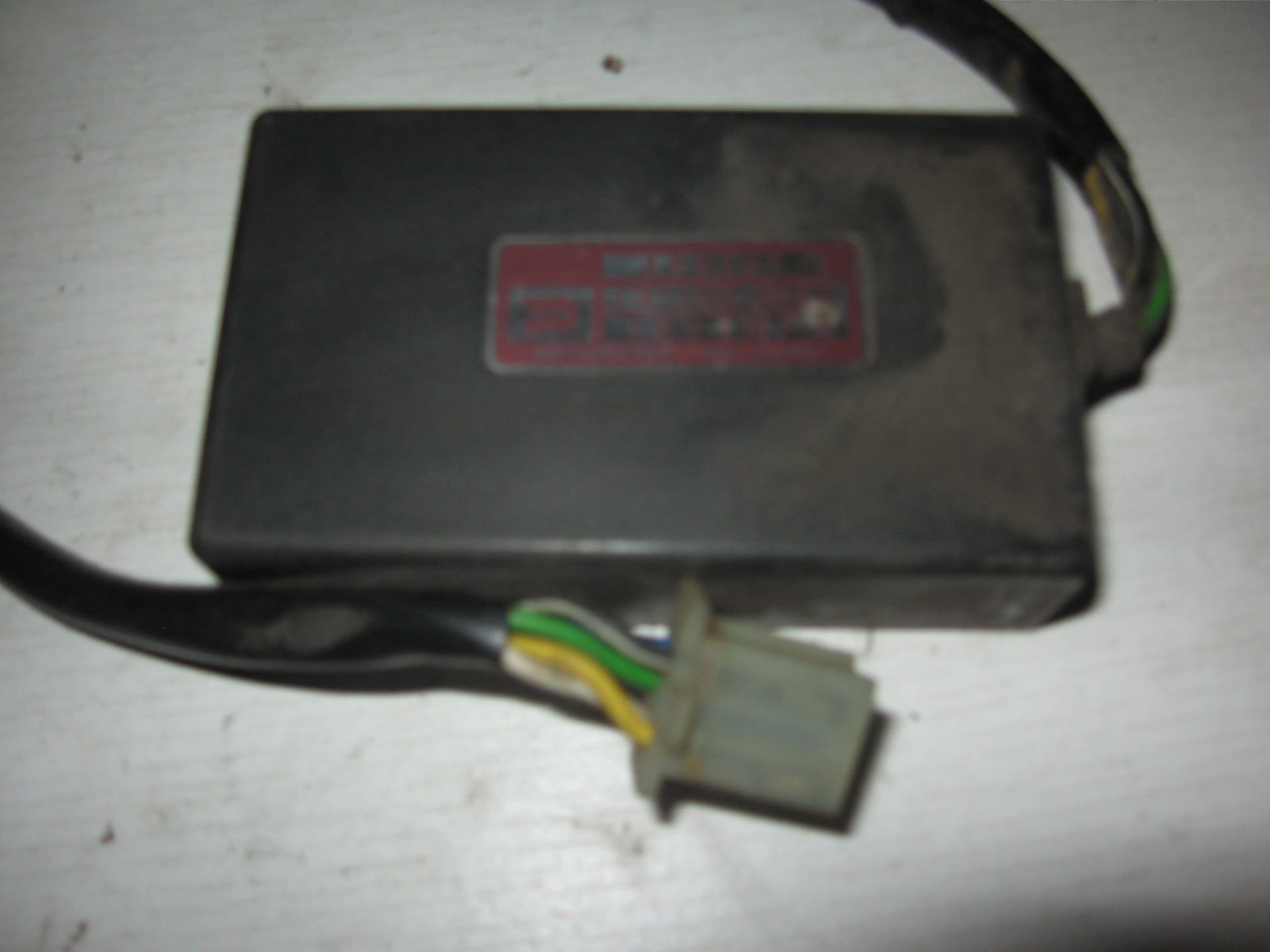 cdi , ontstekingsunit 	Vt500c 1983-84	30400-mf5-771